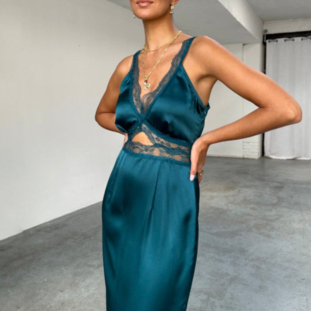 Never Fully Dressed Teal Lace and Satin Dress - Picture 2 of 7